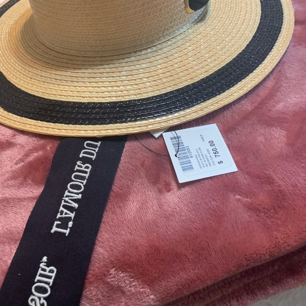 NEW never worn Gucci straw hat